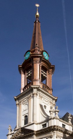 251023nl kirchturm glockenspiel