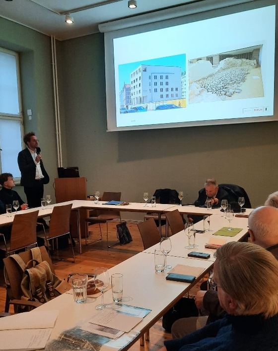 250326 historischer salon